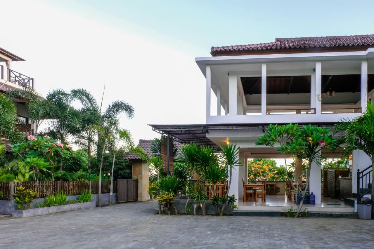 Friends Beach Hotel Kuta  Exterior foto