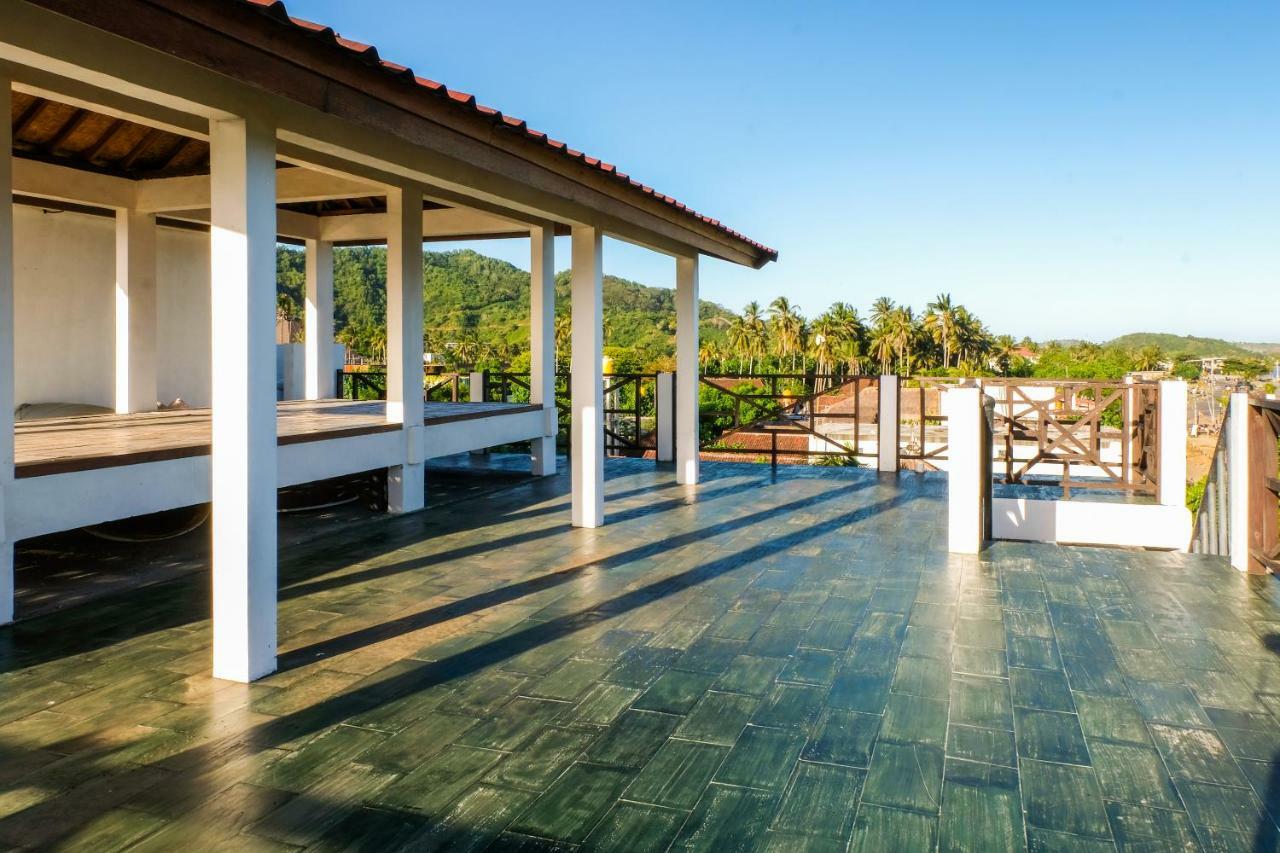Friends Beach Hotel Kuta  Exterior foto